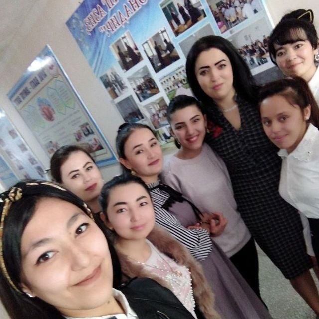 Footage from a roundtable discussion with graduating students from SamSU's Faculty of Pedagogy.